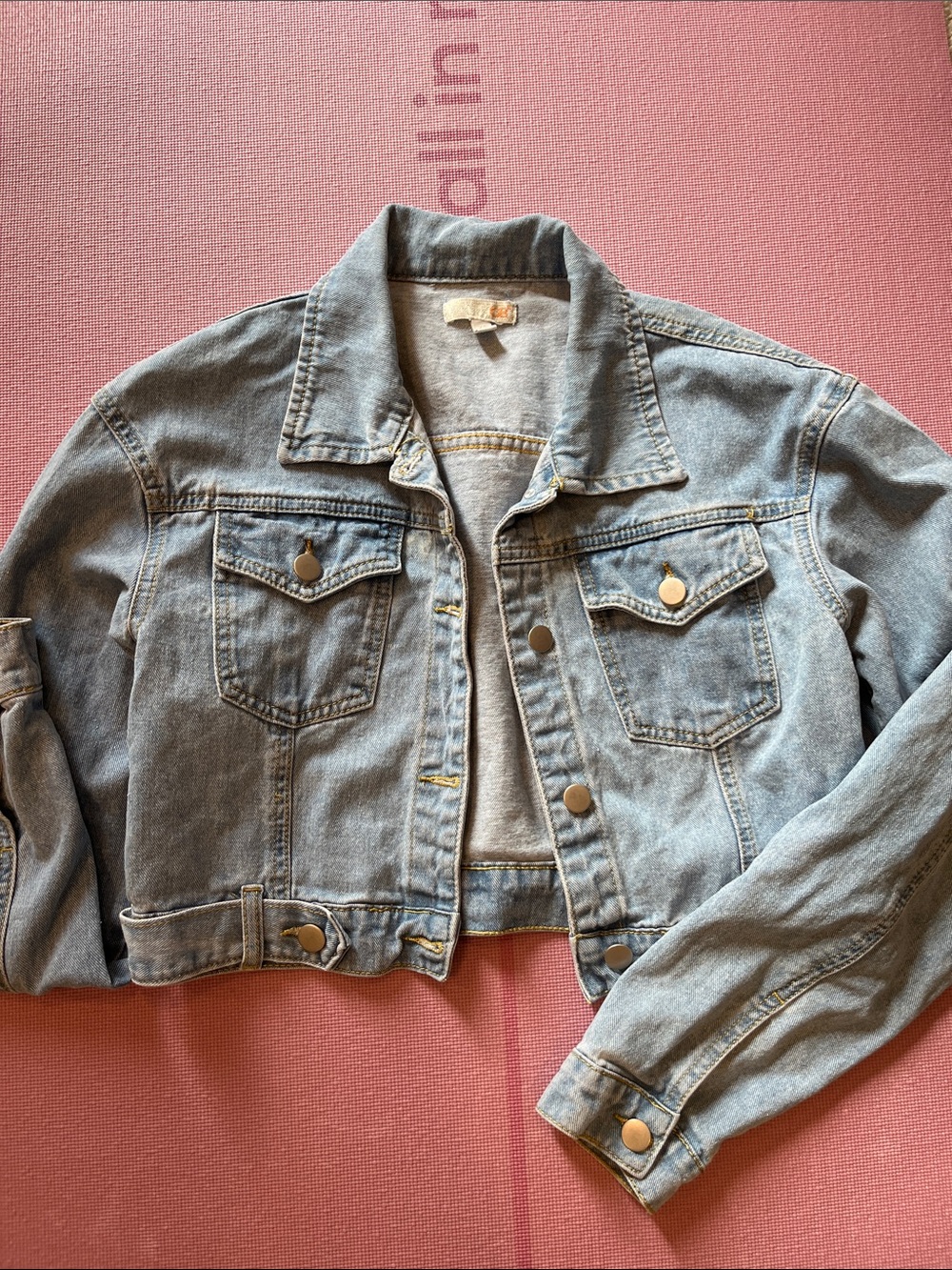 Gianni Bini Light Blue Cropped Denim Jacket